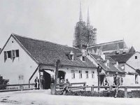 Vlaška ulica 1897. godine. Ugao Jurišićeve i Ružične (danas Kurelčeve) ulice - most na potoku Medveščaku.jpg